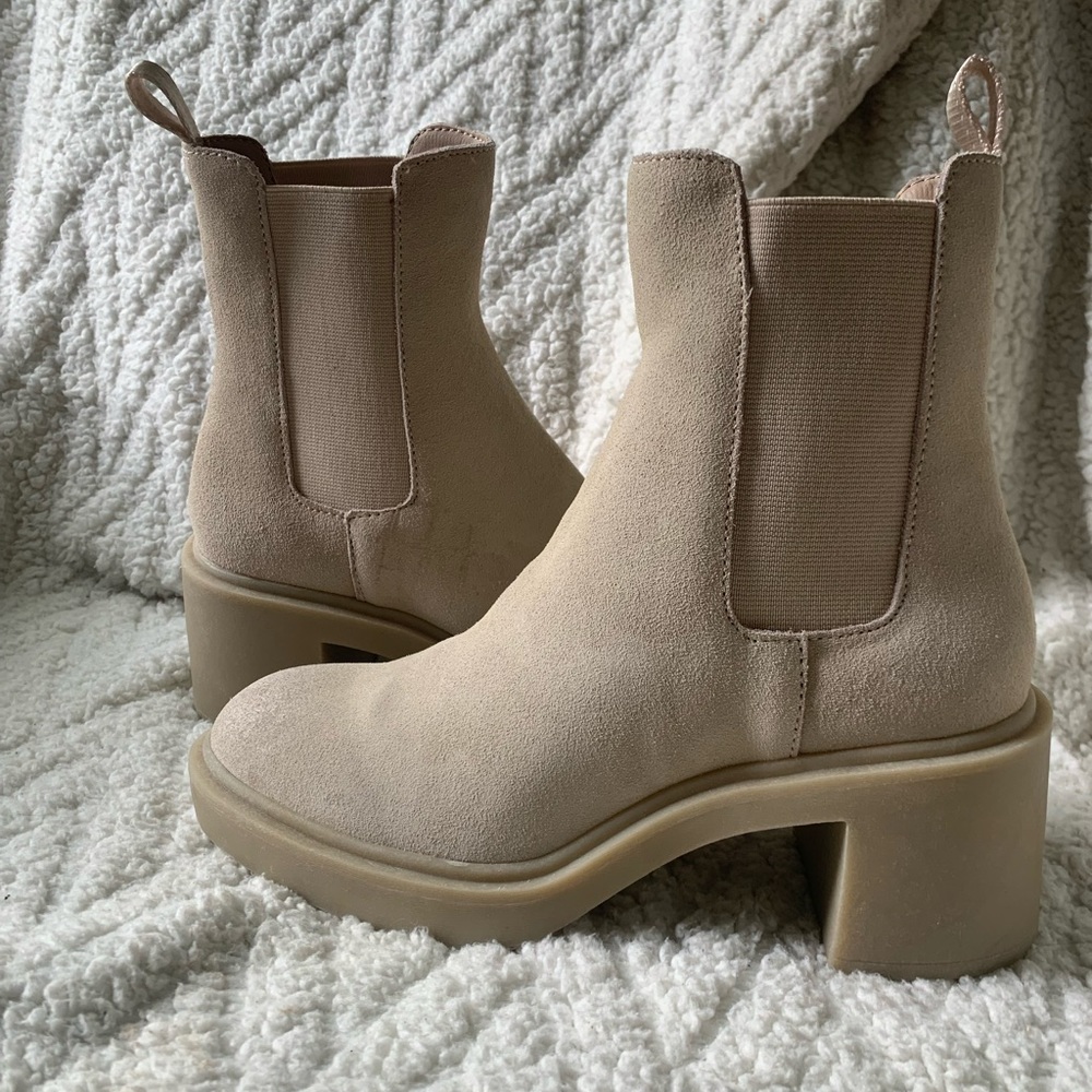 Dolce Vita cream suede bootie size 6M